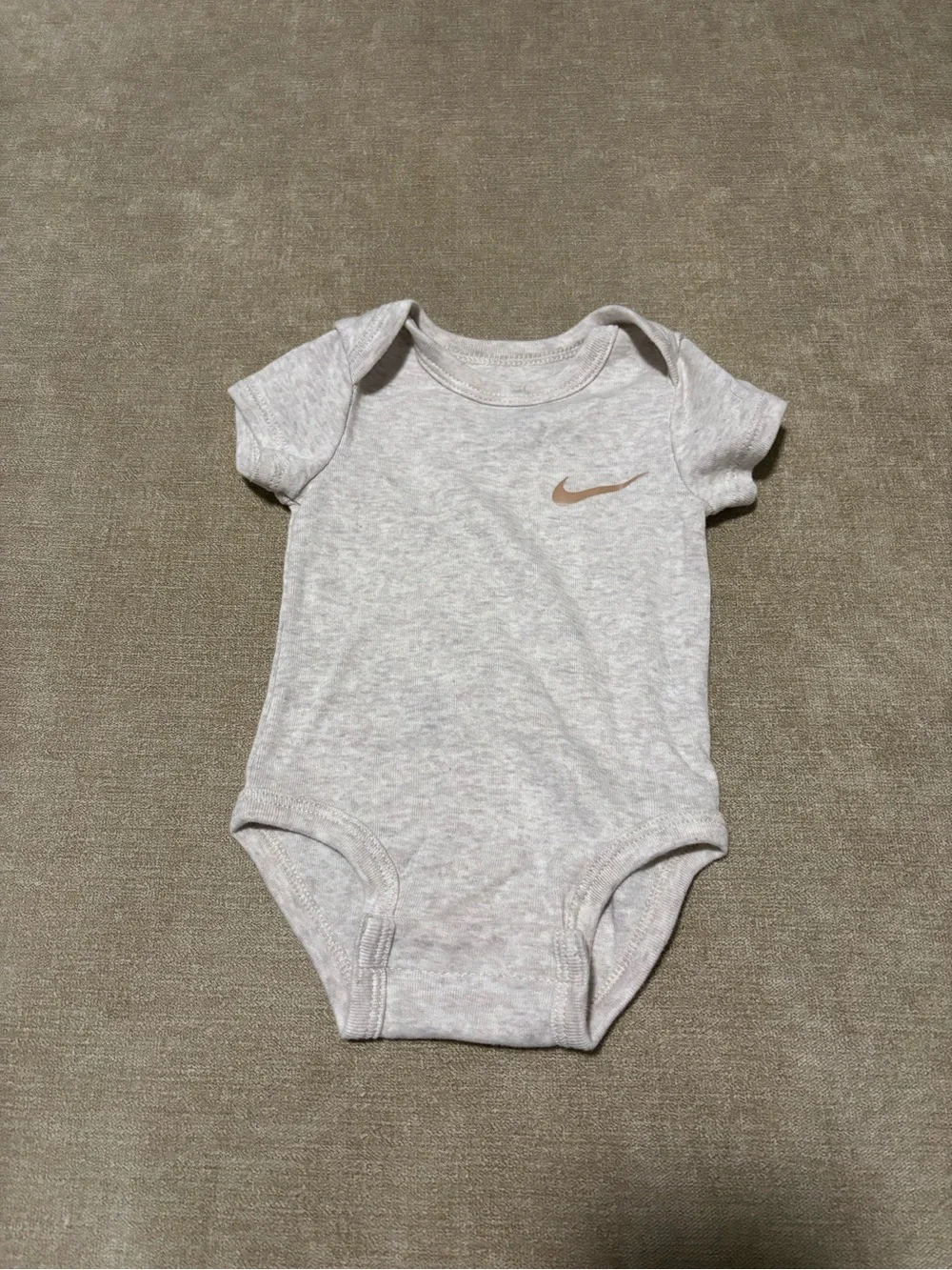 Nike Infant Short-Sleeve One-Piece Bodysuit in Heather Gray with Tan Swoosh